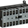 Stycznik miniaturowy B7-30-10-F-01 nawrotny 24 V AC - 3 NO - 0 NC złącza płaskie GJL1311903R0101