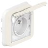 PLEXO IP55 Gniazdo pojedyncze z uziemieniem z klapką białe 069870 LEGRAND