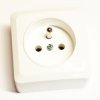Gniazdo elektryczne natynkowe pojedyncze z uziemieniem 2P+Z