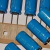 470U/25V KONDENSATOR ELEKTROLITYCZNY 105'C 10x20mm nichicon