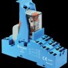 58.P3.9.024.0050 Coupling relay - push-in, three changeover contacts, 24 V DC