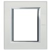 AXOLUTE Ramka 1 pojedyncza prostokątna 3+3 moduły srebrny HA4826SAN LEGRAND