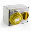 Złącze przemysłowe - zasilające 16A Gniazdo 110 V 2P + E RS PRO Żółty Montaż ścienny IP67