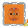 BERKER Q.1/Q.3/Q.7 Gniazdo z uziemieniem schuko (zaciski samozaciskowe) pomarańczowy aksamit 47436014 HAGER