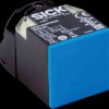 Czujnik zbliżeniowy M12 Indukcyjny 20 mm SICK Wpuszczany 10 → 30 V DC długość 65mm w obudowie prostokątnej