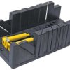 Skrzynka uciosowa plastikowa 320 x 120 x 75 mm z zaciskami 10A848