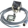 Czujnik indukcyjny PNP 15 mm w obudowie prostokątnej 200 mA 10 → 30 V dc IP68 250Hz