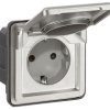 SOLIROC Gniazdo pojedyncze z uziemieniem schuko z klapką 077835 LEGRAND