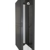 Vertiv VR3157SP, Stojak wolnostojący, 48U, 1360 kg, Zamek, Regulowane nóżki, Zarządzanie okablowaniem