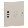 LIVING NOW Gniazdo golarkowe - 3 moduły - piaskowy beż KM4177 LEGRAND
