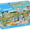 Playmobil® Horses of Waterfall Nowoczesna szkoła jazdy konnej 71637