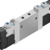 Zawór magnetyczny FESTO VUVG-LK10-B52-T-M5-1R8L-S 8042544, 1.5 do 7 bar
