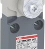 Wyłącznik krańcowy LS21M42B11-U01 30mm obudowa metalowa przewód o dł. 1m dźwignia rolkowa 1SBV015642R2601 /10szt./