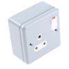 Gniazdo wtykowe natynkowe MK Electric z przełącznikiem 5A