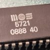 MOS 5721 Rev.A/CSG 318075-02 (BUSTER) Chip