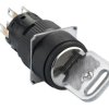 Czarny przełącznik okr. O 16, wystający kluczykowy 3-poz., 2OC XB6EAG232P