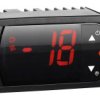 Regulator temperatury wł./wył. Carel Uz: 230 V AC wyjście 3 przekaźnikowe 3-wyjściowy wejście Termopara typu K 81 x 36mm